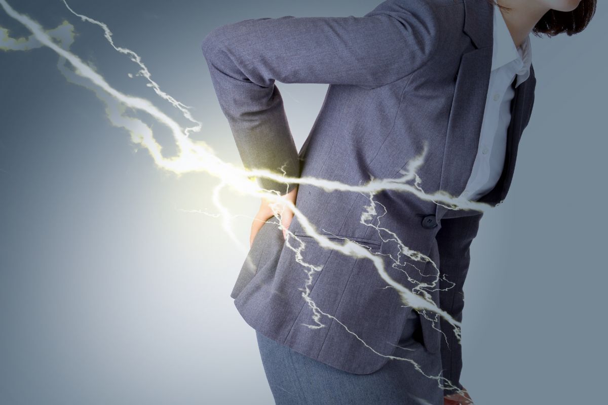 女性の腰痛で急に発生する原因と注意すべき対処法