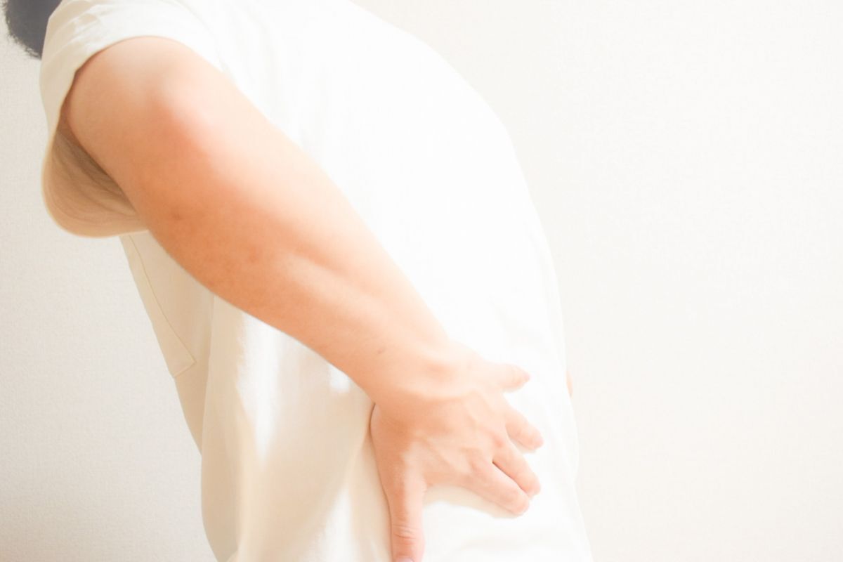 腰痛で前屈できない原因と改善法！エクササイズやストレッチで楽に動ける方法